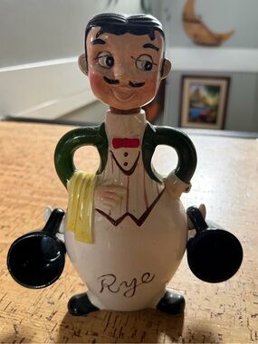 Vintage 60s rye decanter